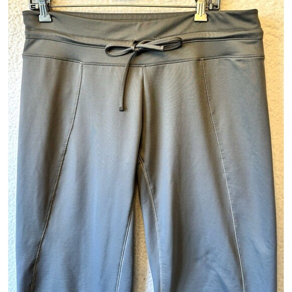 Nike Pants Women Large 12-14‎ Gray Legging Cropped Stretch Pull On Fit Dry - Picture 3 of 10